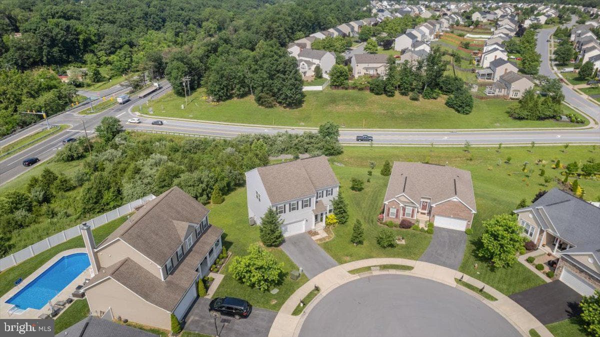 100 Taylor Court photo 33