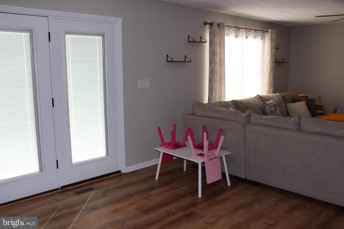 107 Fancy Court photo 7
