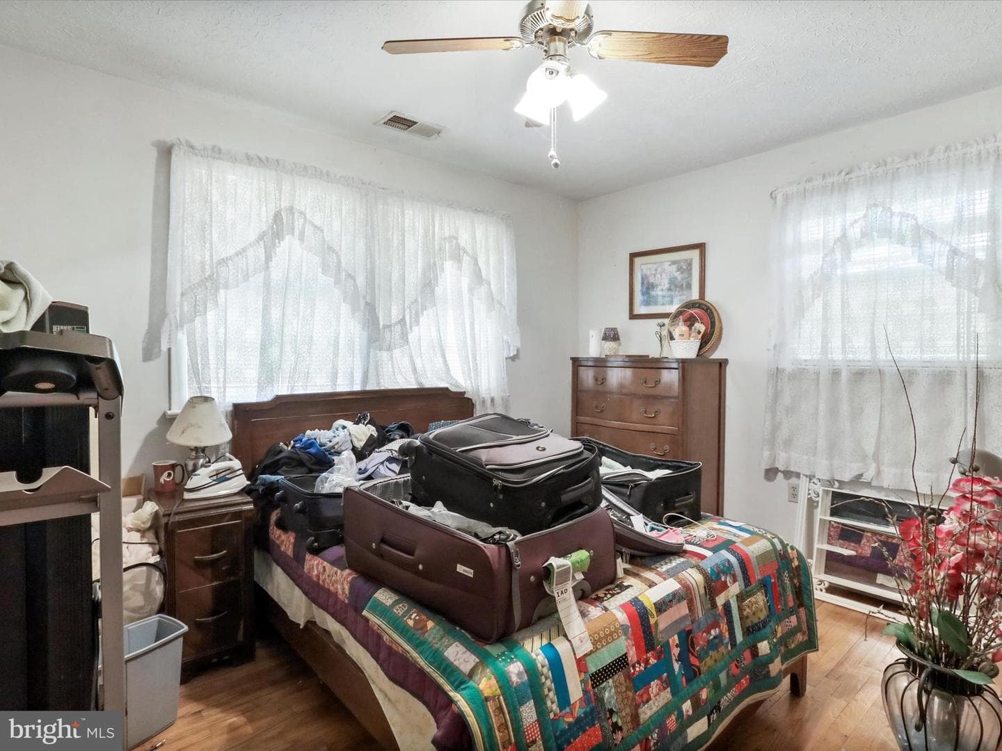 239 Chestnut Street photo 24