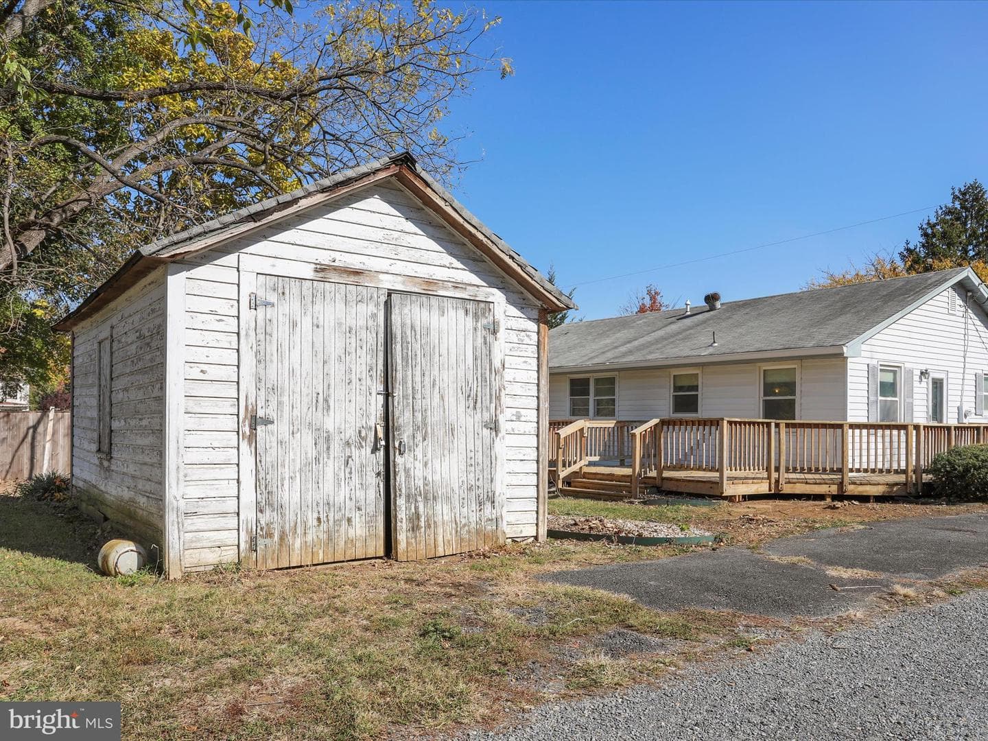 239 Chestnut Street photo 32