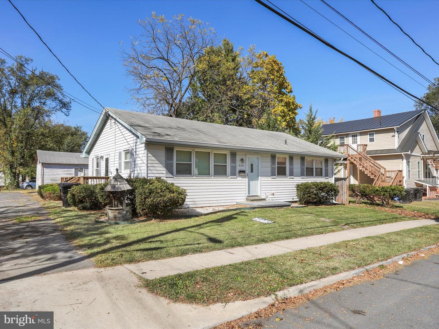 239 Chestnut Street photo 5
