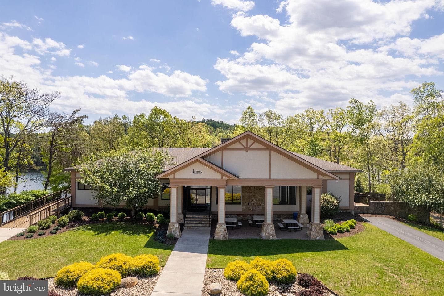 109 Sycamore Place photo 44
