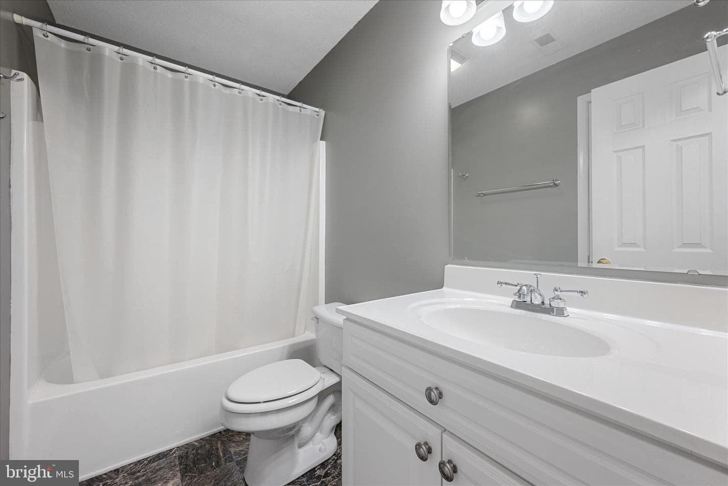 106 Plum Court photo 32
