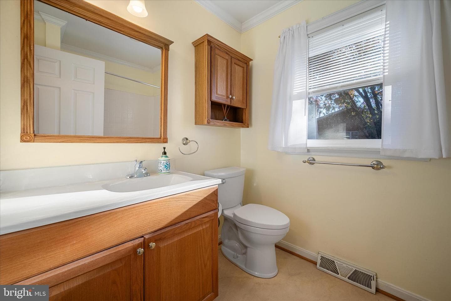 115 Greenwood Court photo 25