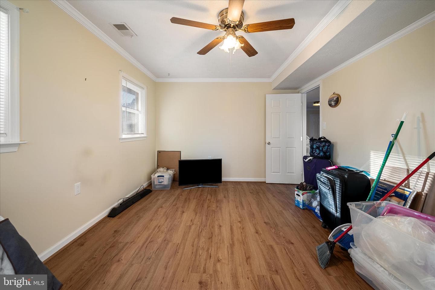 115 Greenwood Court photo 32