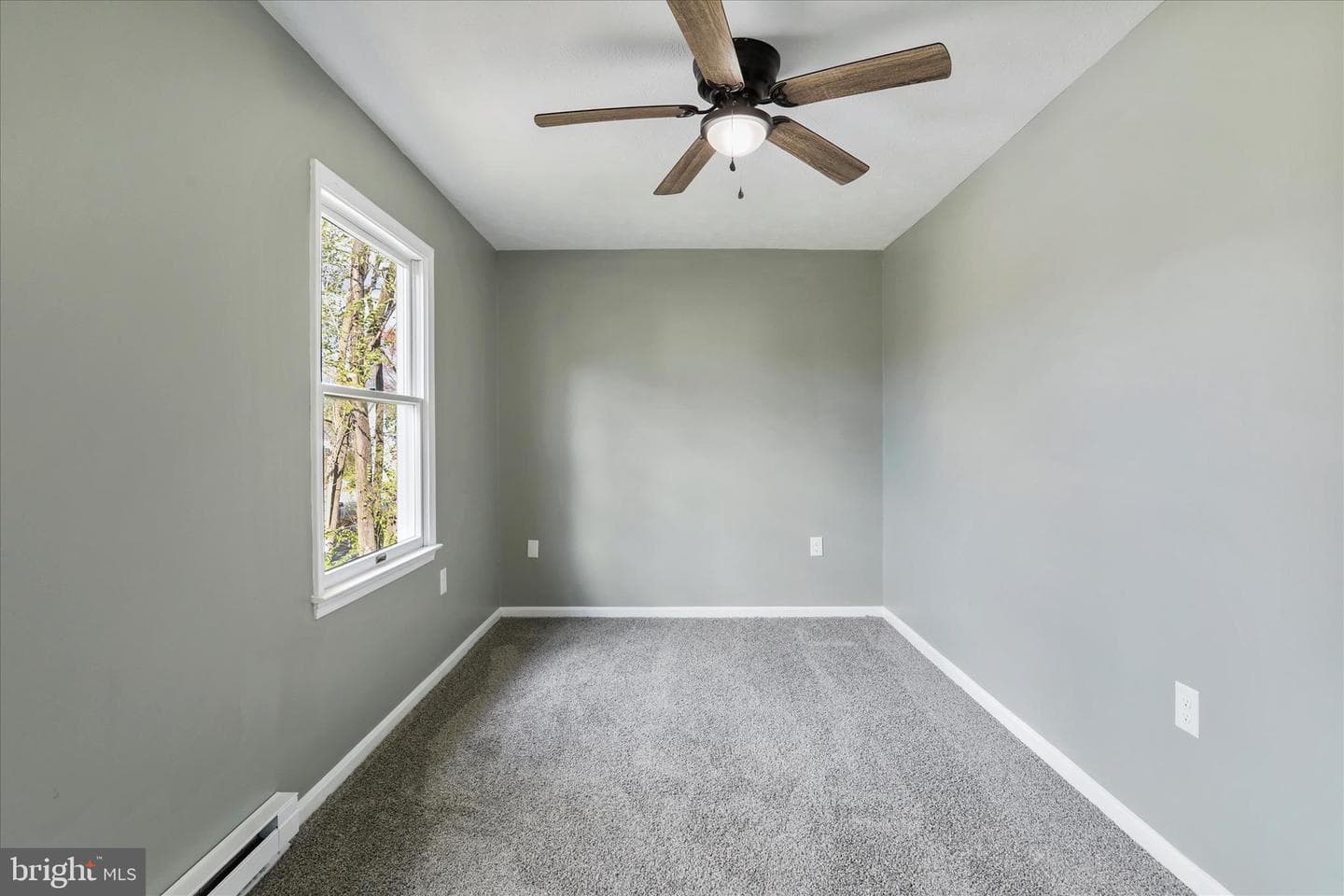 127 Woodridge Court photo 14