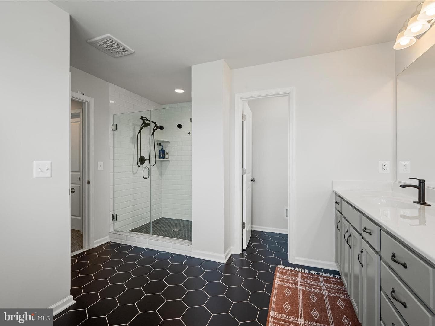 104 Barrister St photo 40