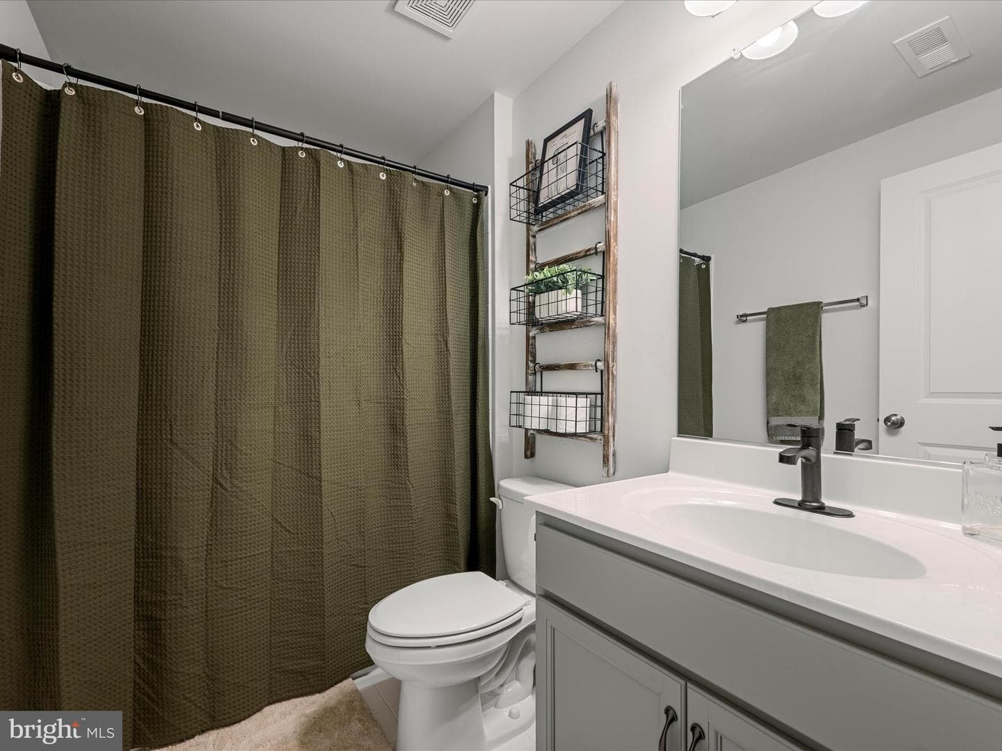 104 Barrister St photo 46