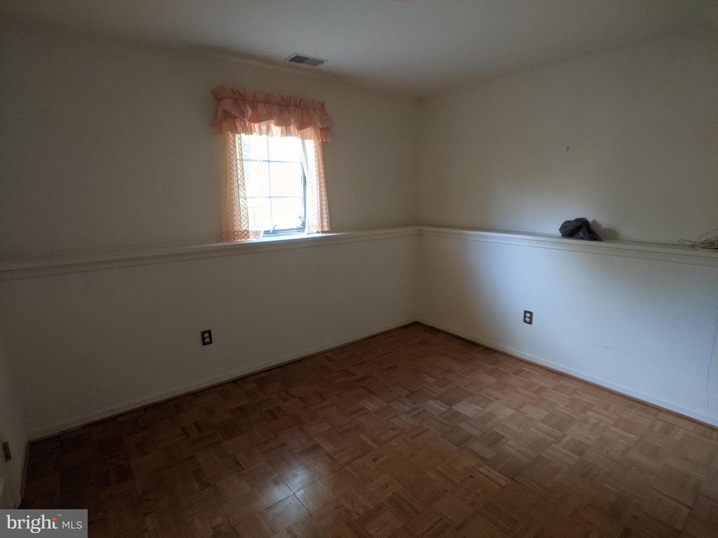 106 Patrick Place photo 18
