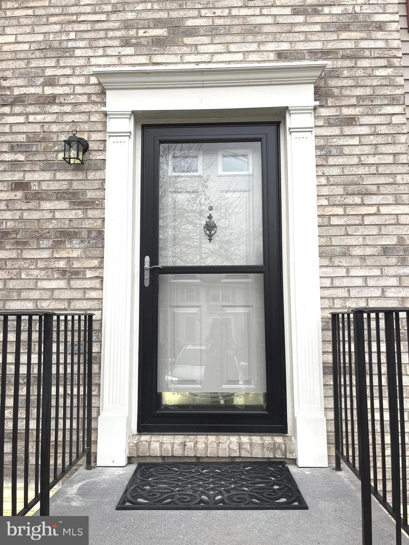 305 Sutton Court