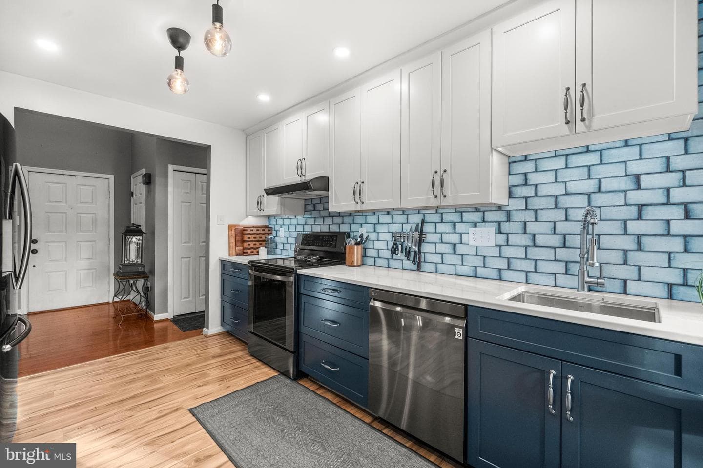 323 Masters Drive photo 10
