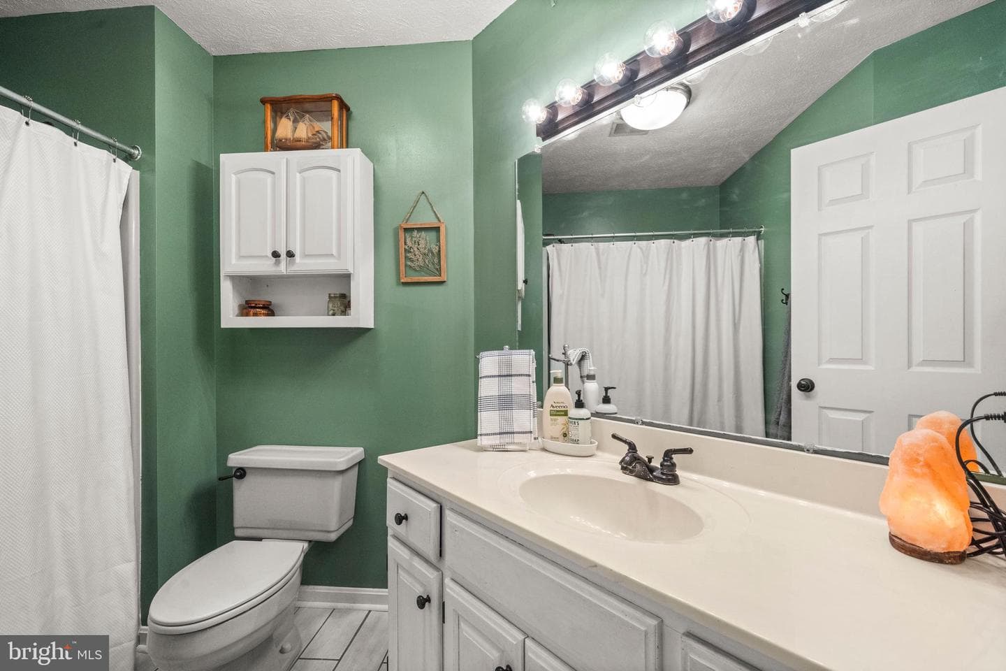 323 Masters Drive photo 20