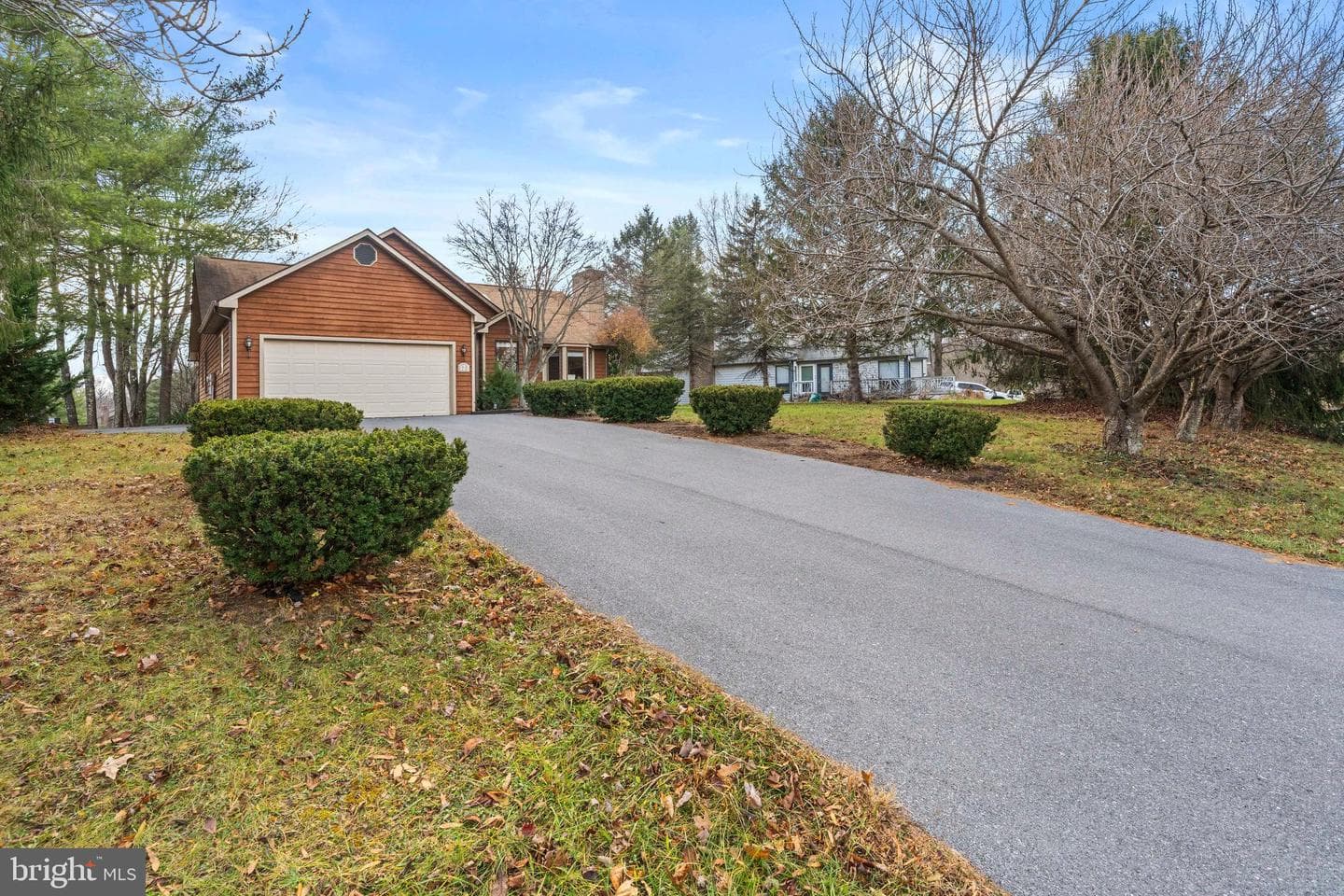 323 Masters Drive photo 36