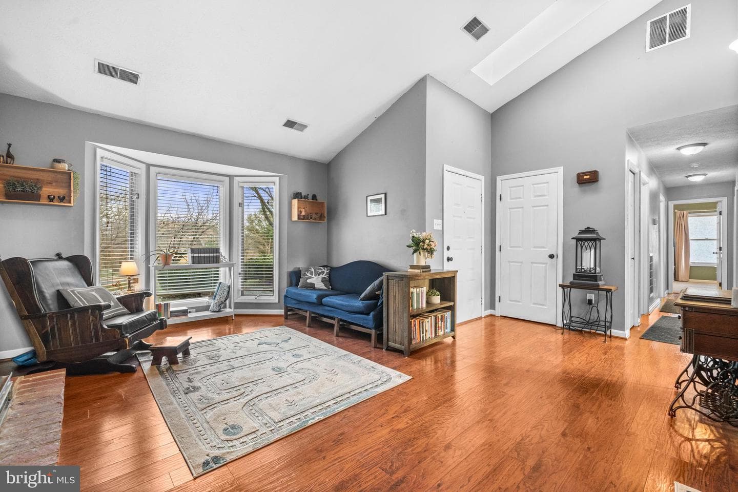 323 Masters Drive photo 4