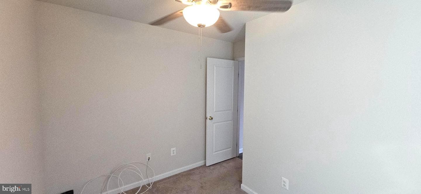 163 Emmet Street photo 16