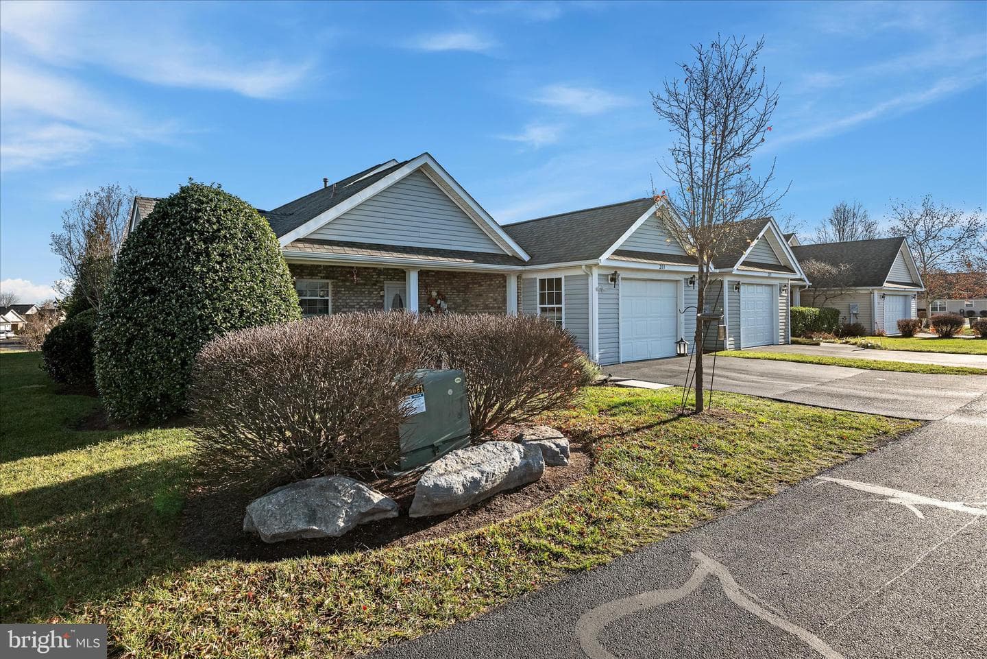 203 Crestwood Lane photo 3