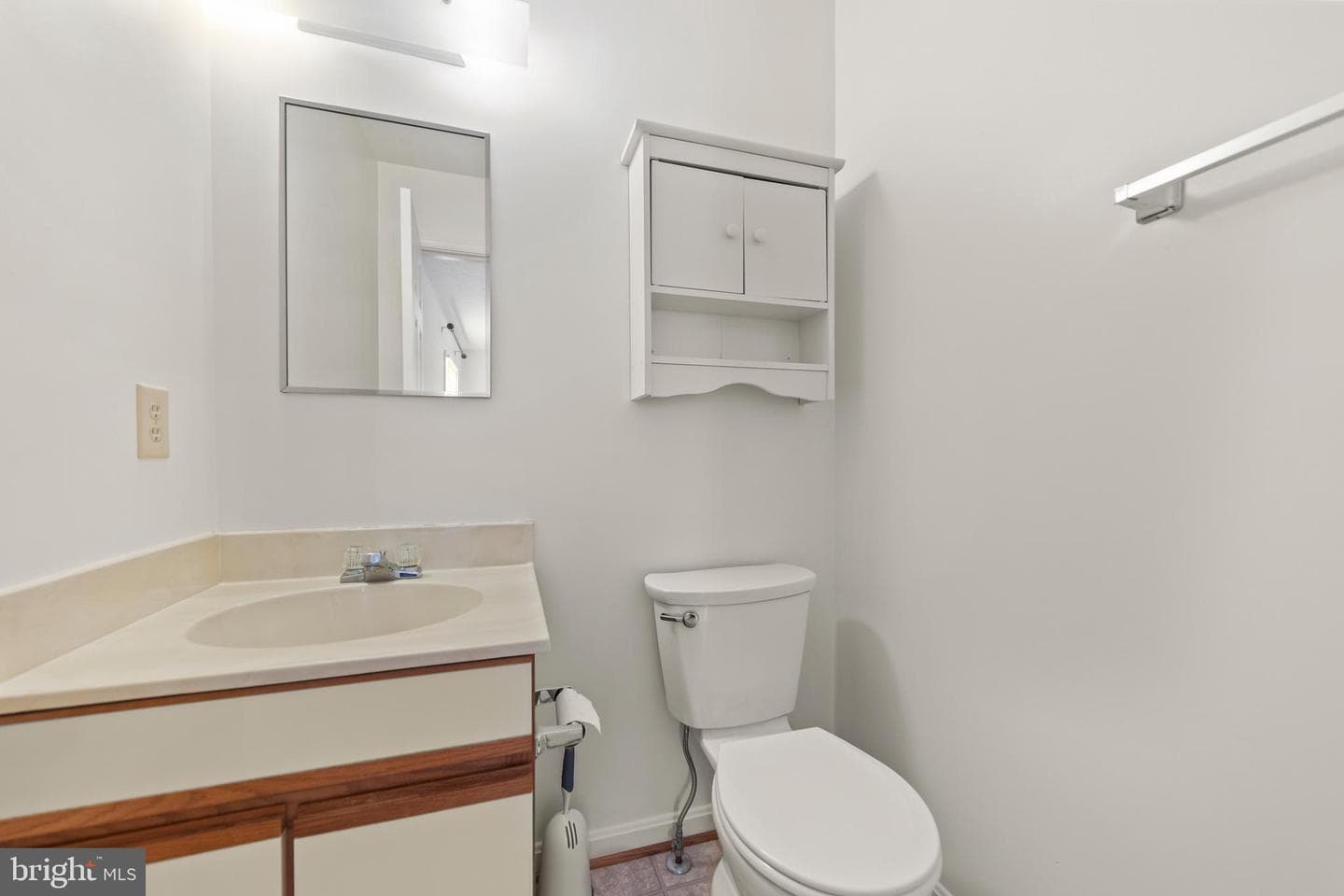 111 Meadowview Court photo 23