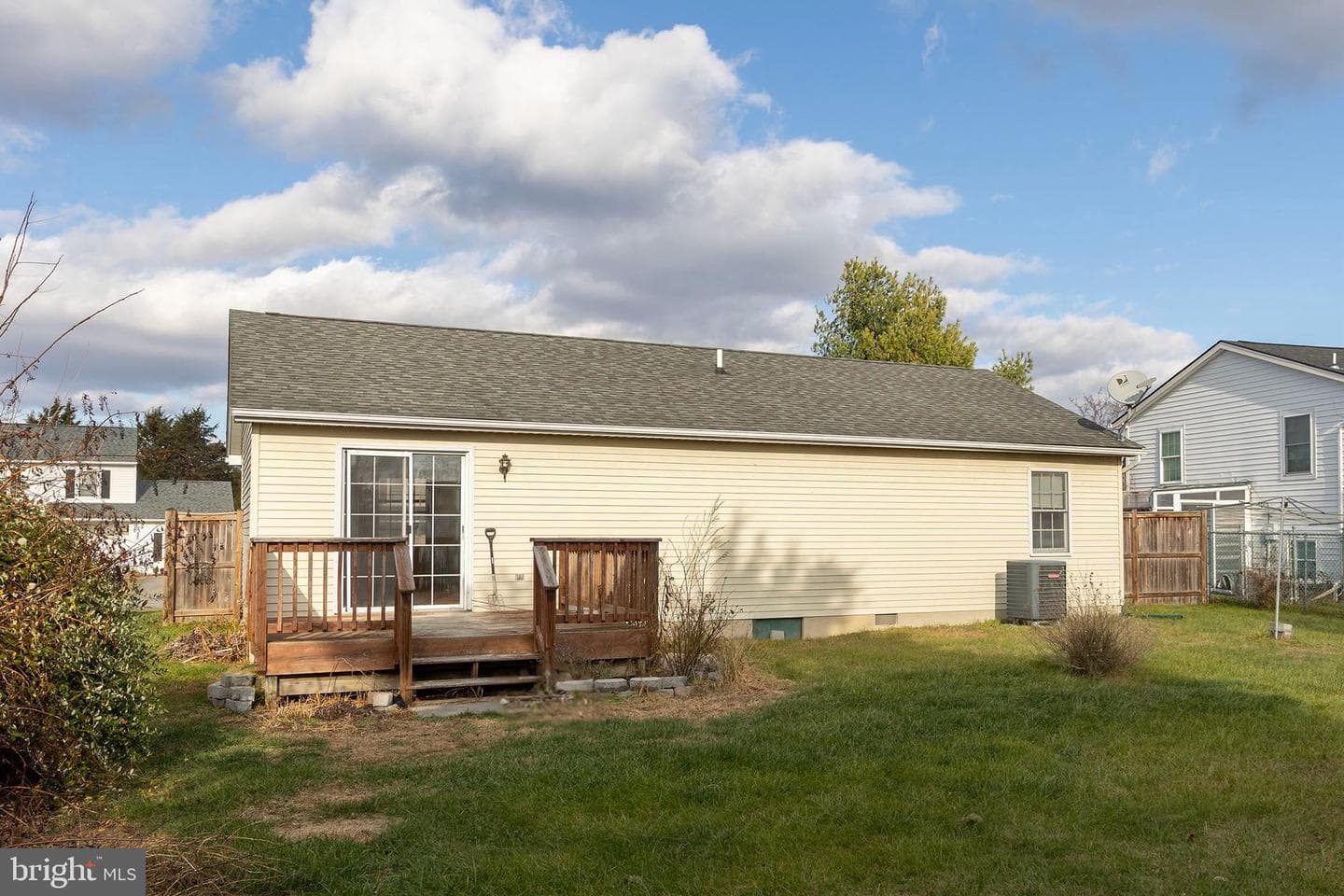 111 Meadowview Court photo 27