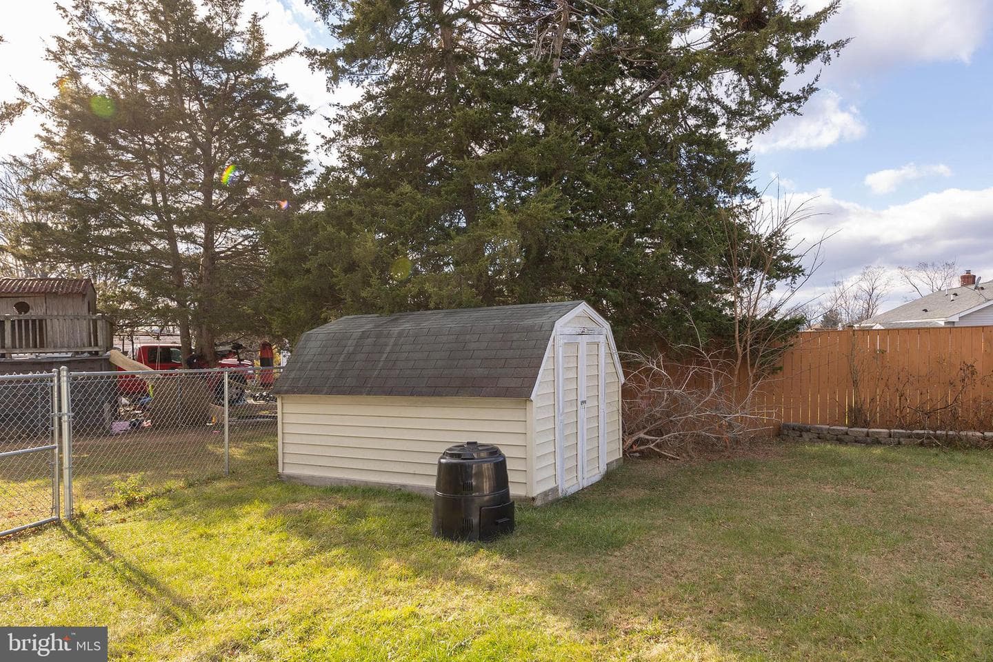 111 Meadowview Court photo 29