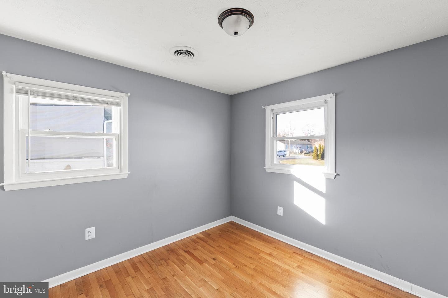126 Plainfield Drive photo 18