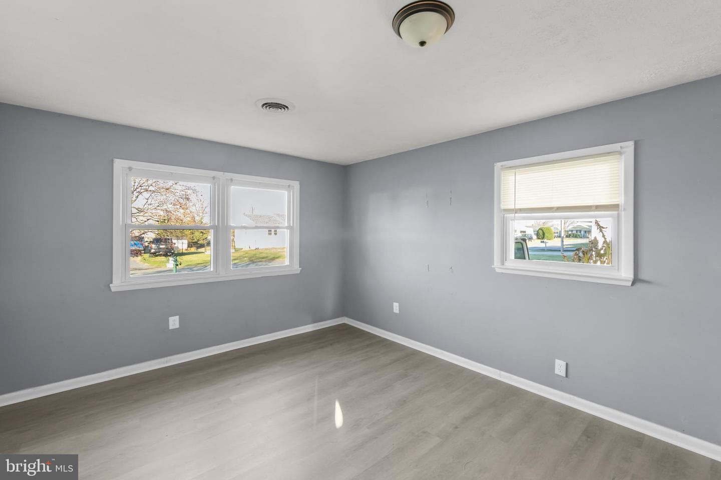 126 Plainfield Drive photo 24