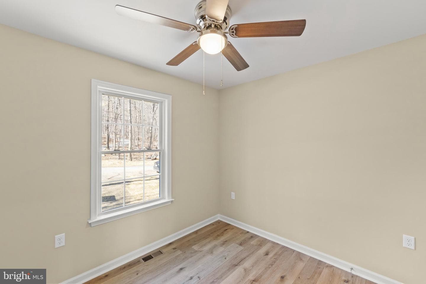 628 Cardinal Drive photo 17