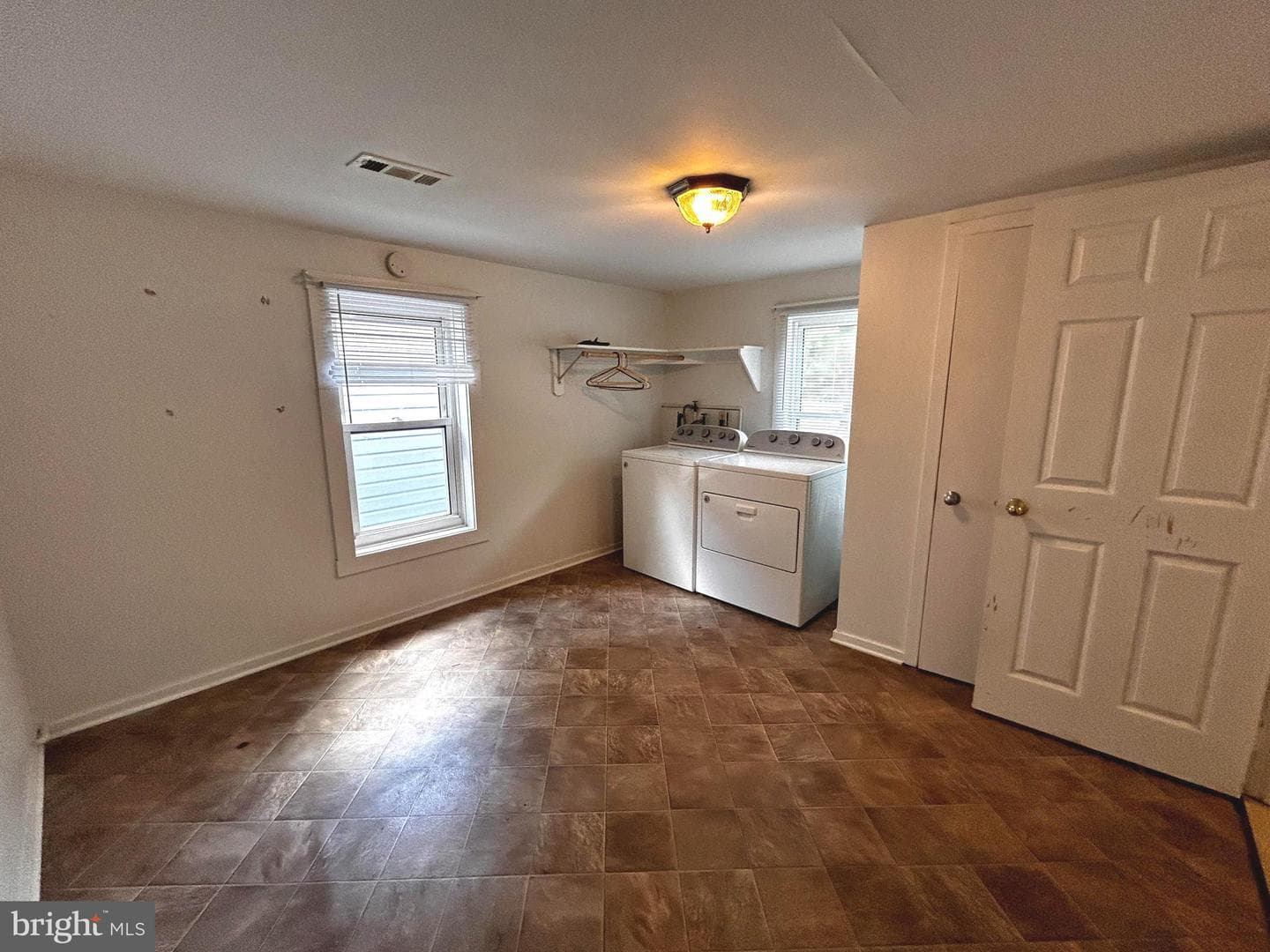 703 White Oak Road photo 12