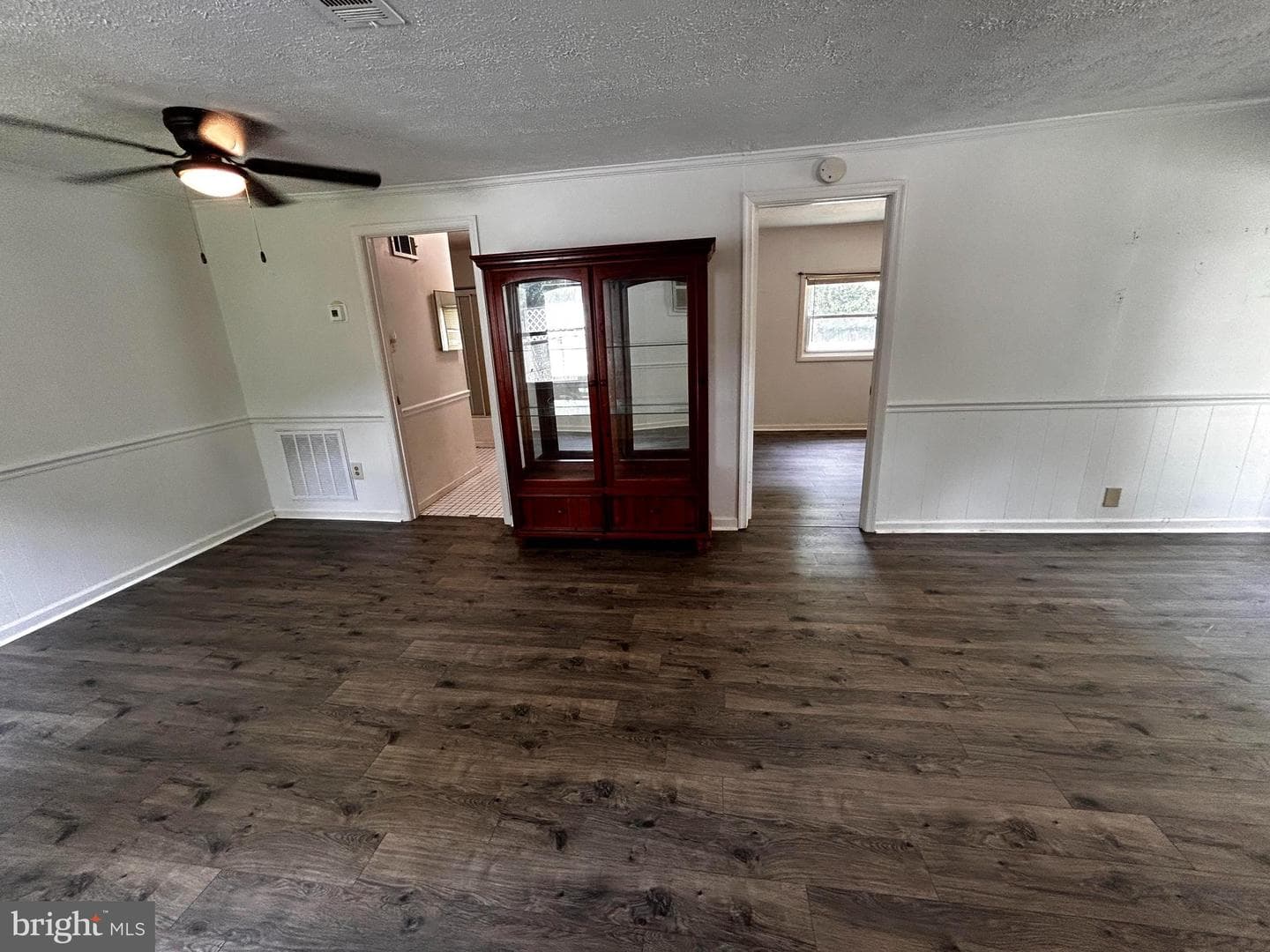 703 White Oak Road photo 5