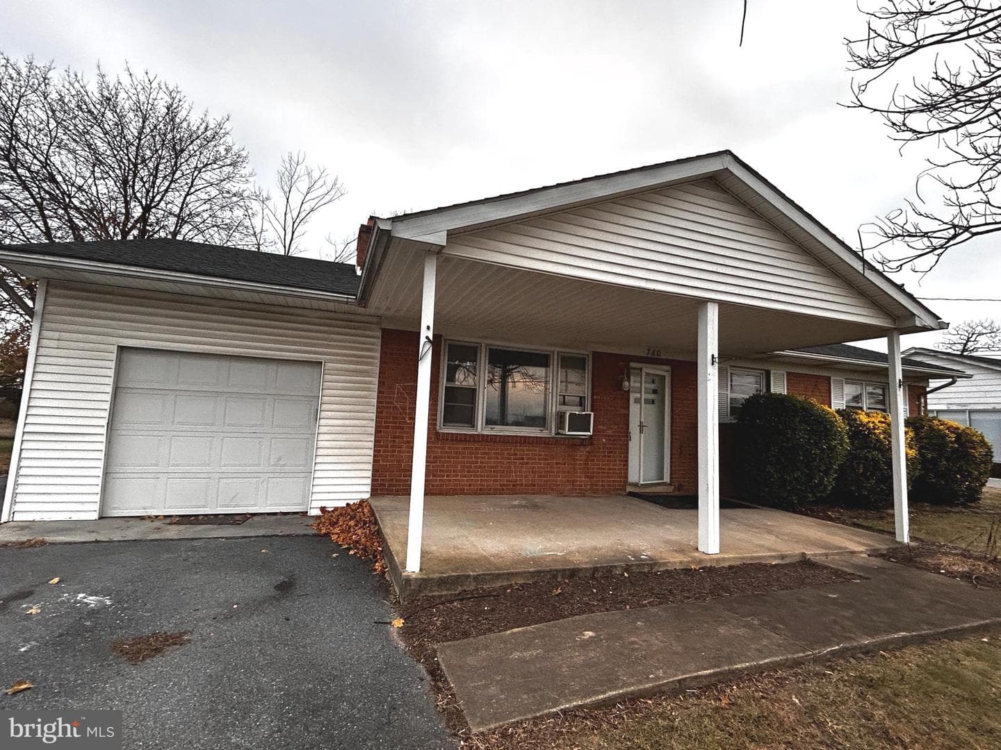 760 Jordan Springs Road photo 3