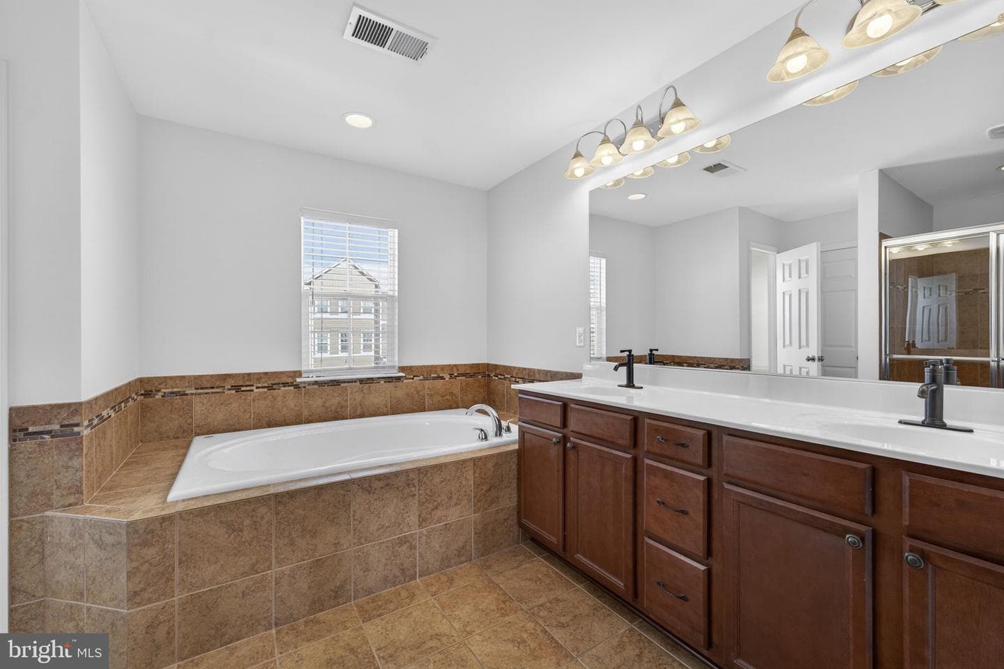 104 Blackford Drive photo 28