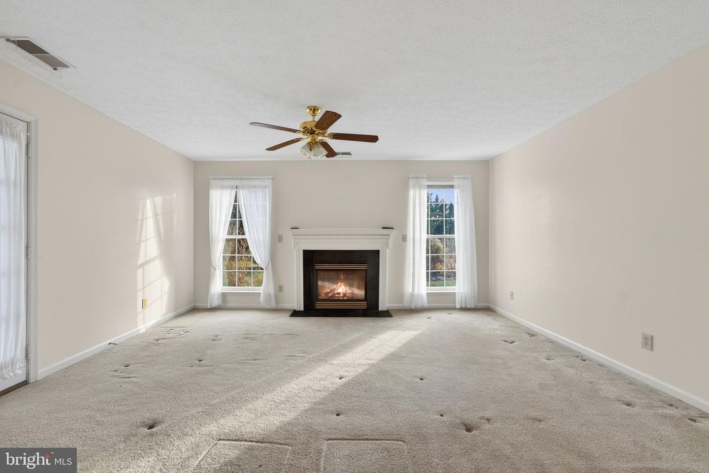 236 Bentley Avenue photo 17