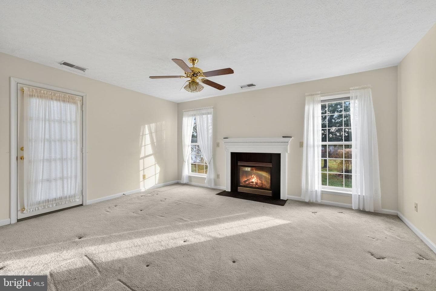 236 Bentley Avenue photo 18