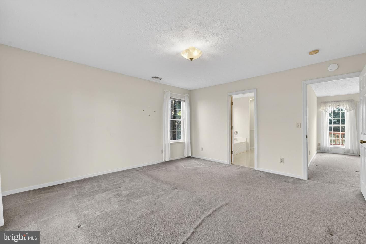 236 Bentley Avenue photo 22