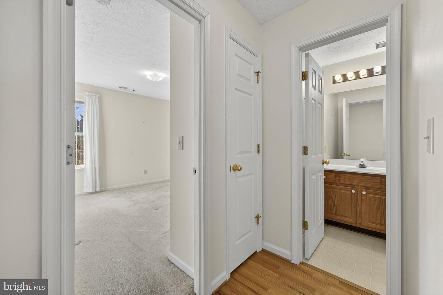 236 Bentley Avenue photo 28