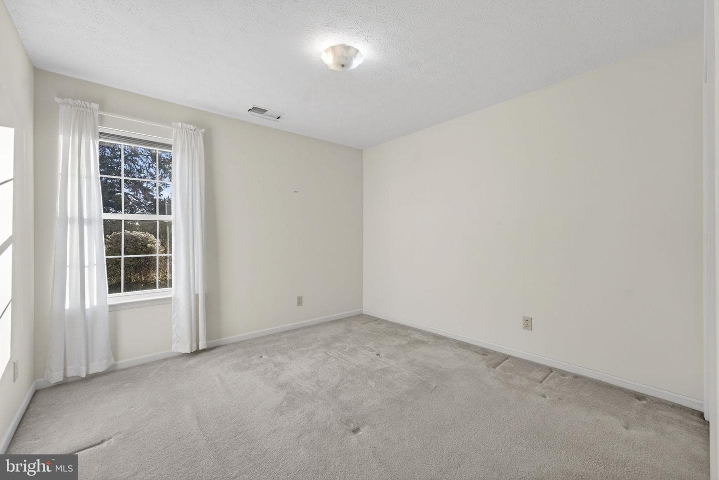 236 Bentley Avenue photo 30