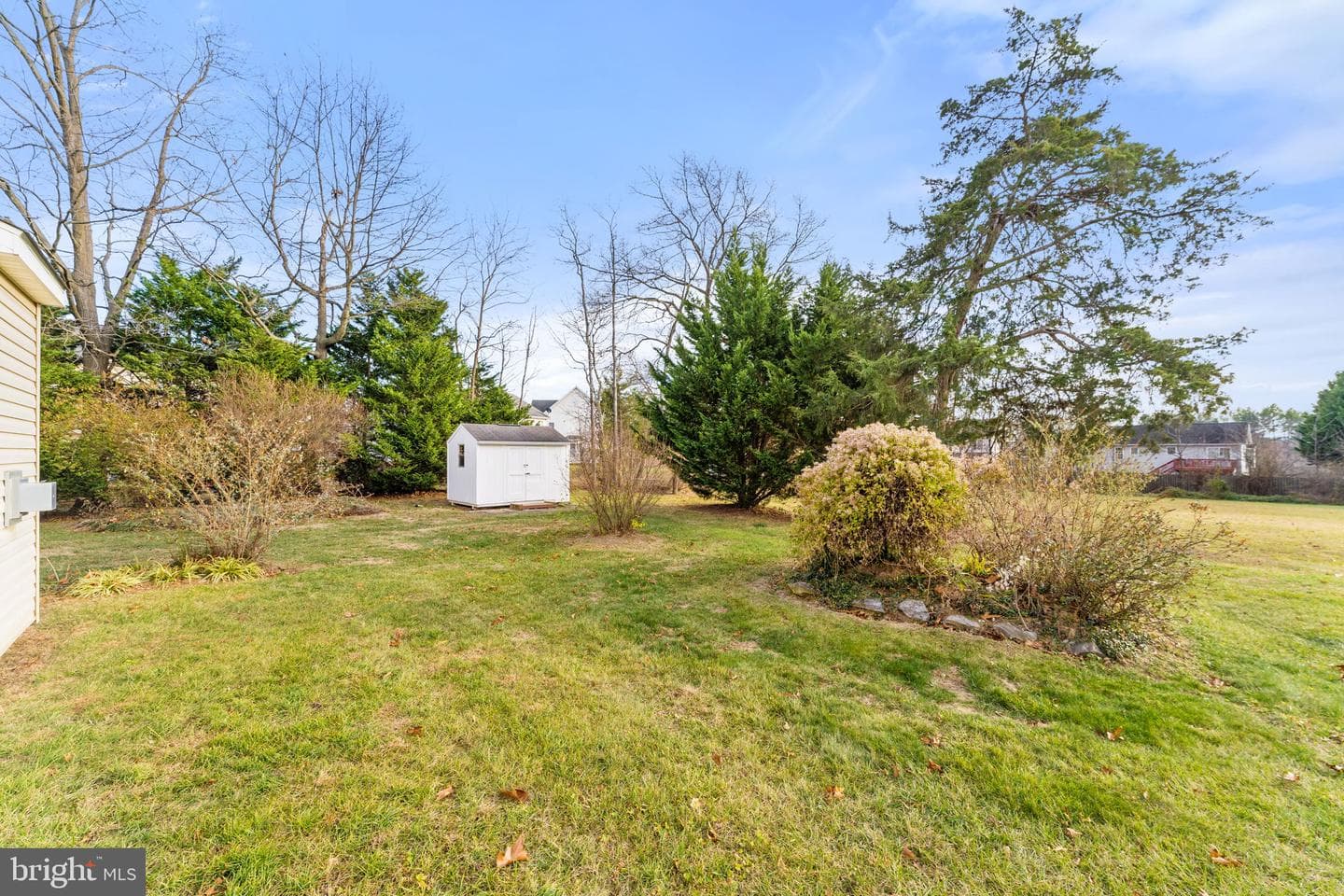 236 Bentley Avenue photo 35