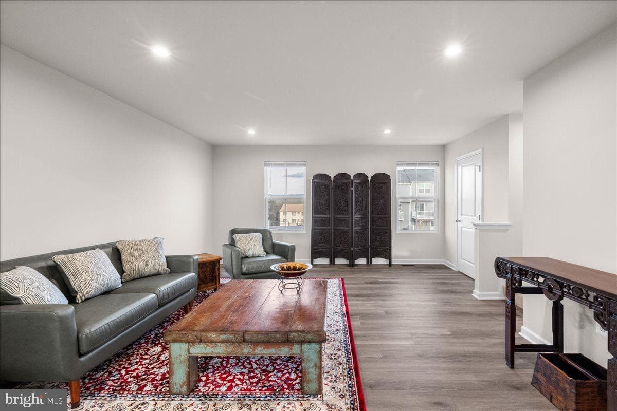 131 Kensington Circle photo 10