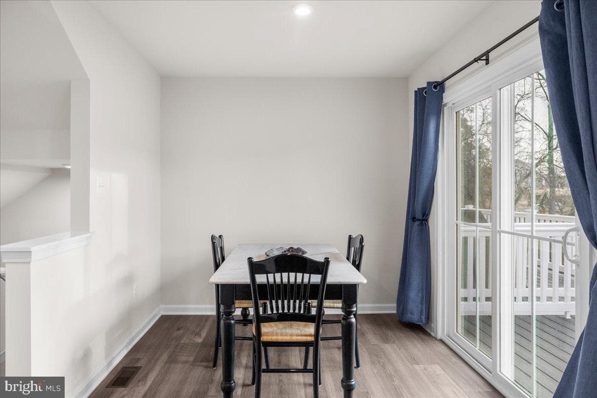 131 Kensington Circle photo 5