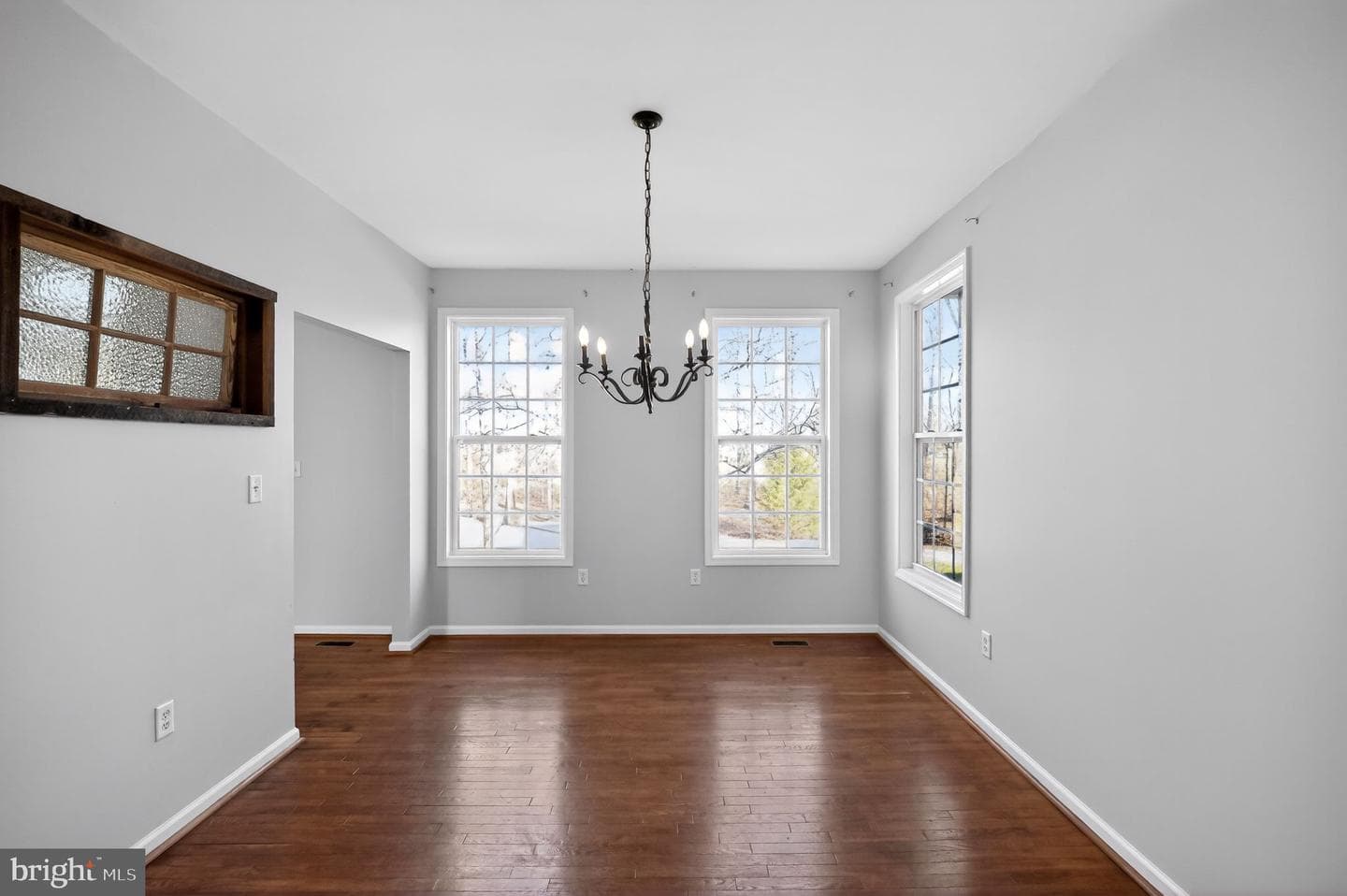 196 Joline Drive photo 19