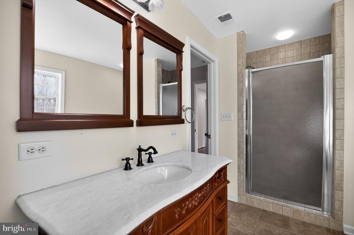 196 Joline Drive photo 38