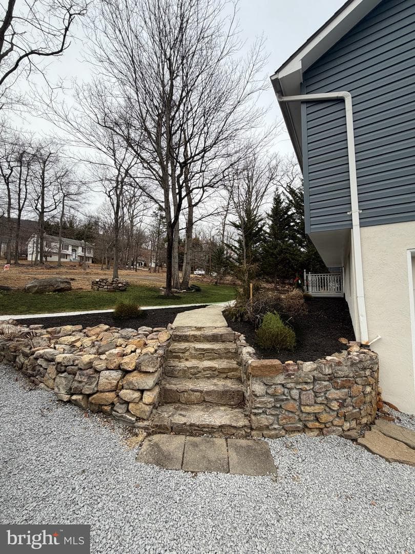 121 Graywolf Trail photo 4