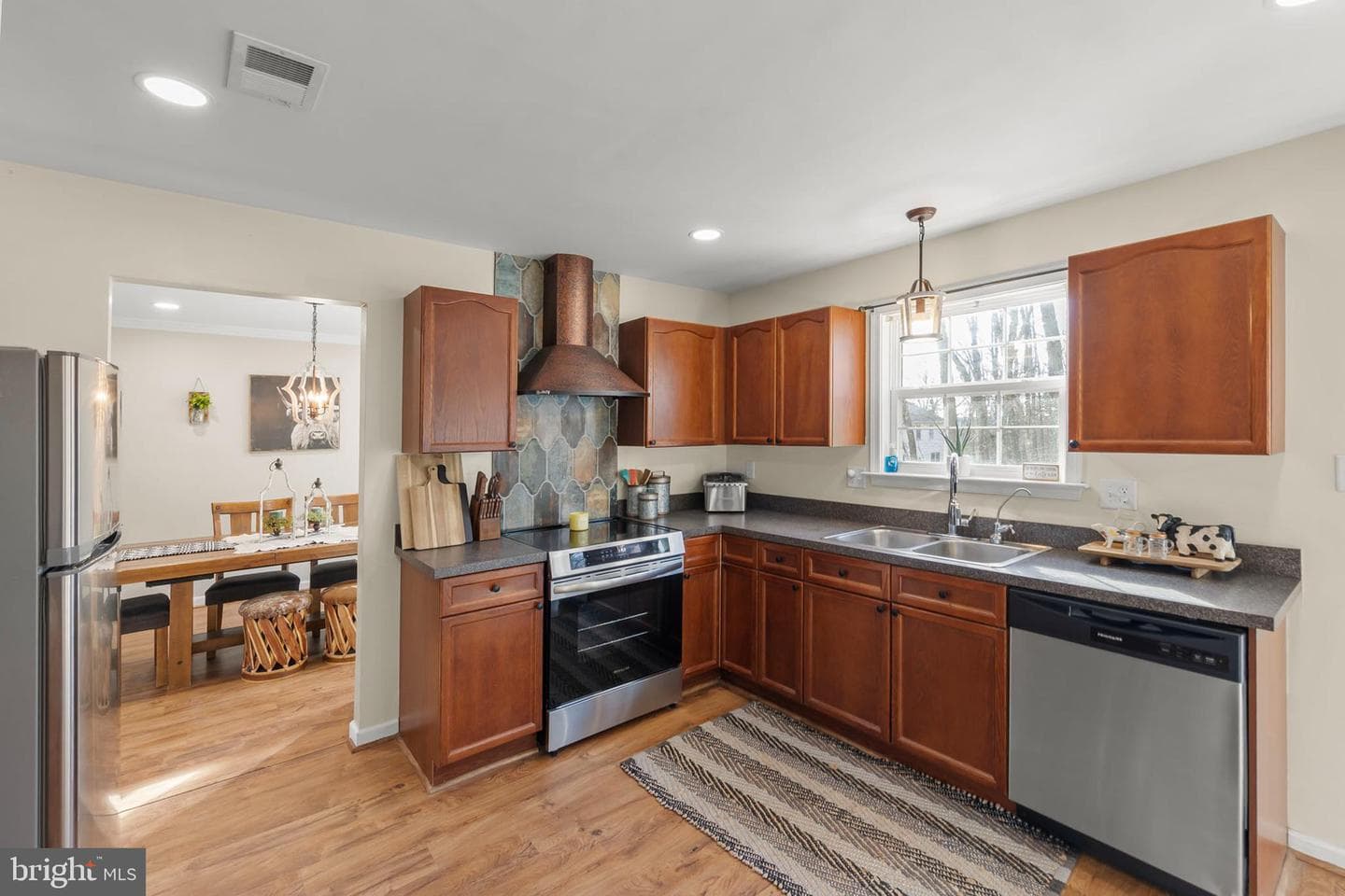 1105 Henry Drive photo 16