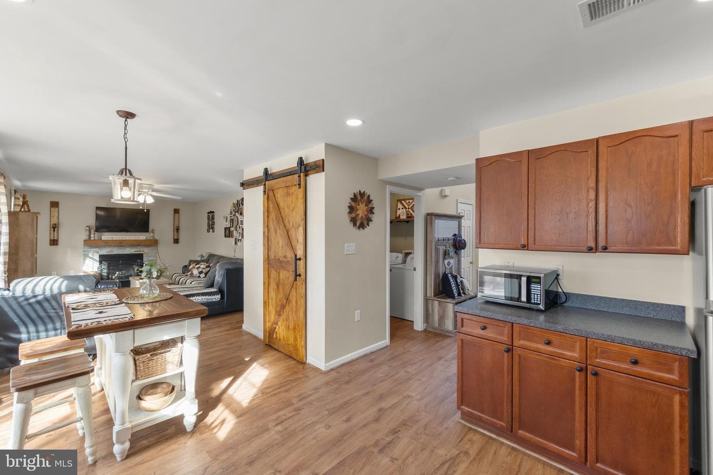 1105 Henry Drive photo 19