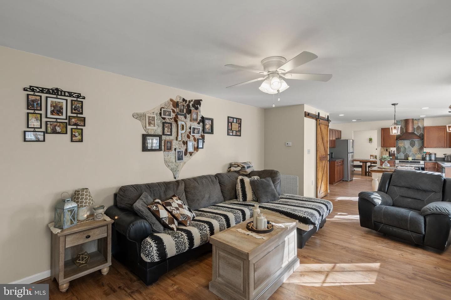 1105 Henry Drive photo 25