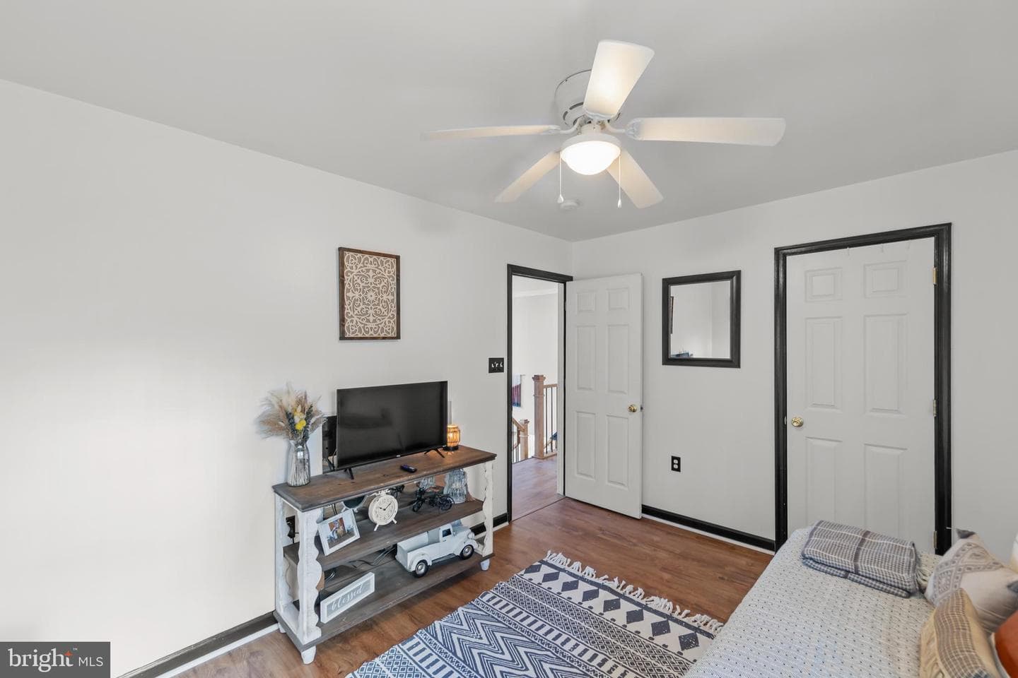 1105 Henry Drive photo 35