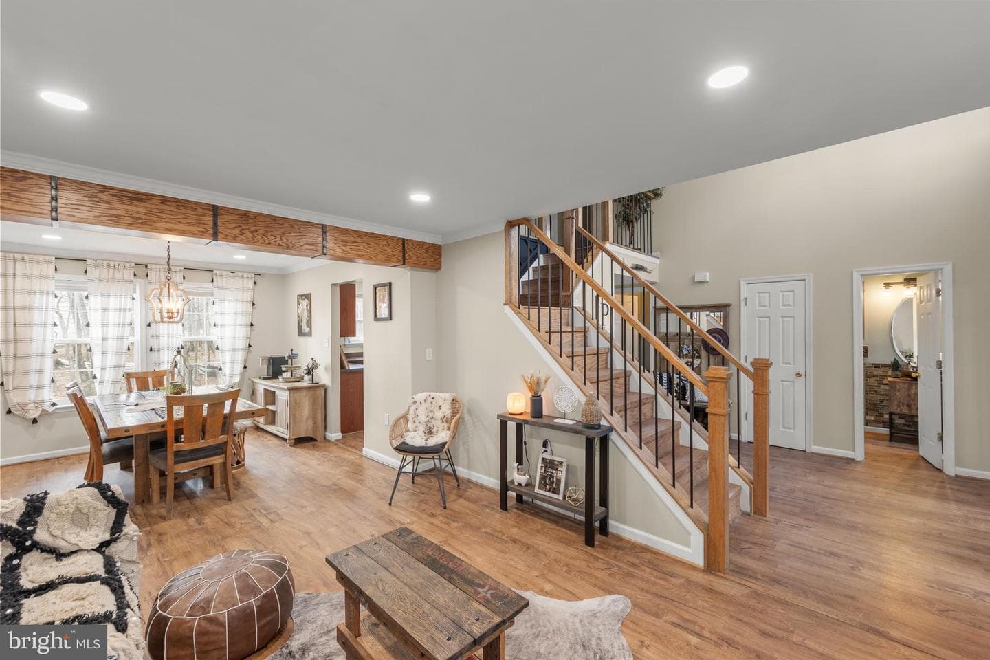 1105 Henry Drive photo 9