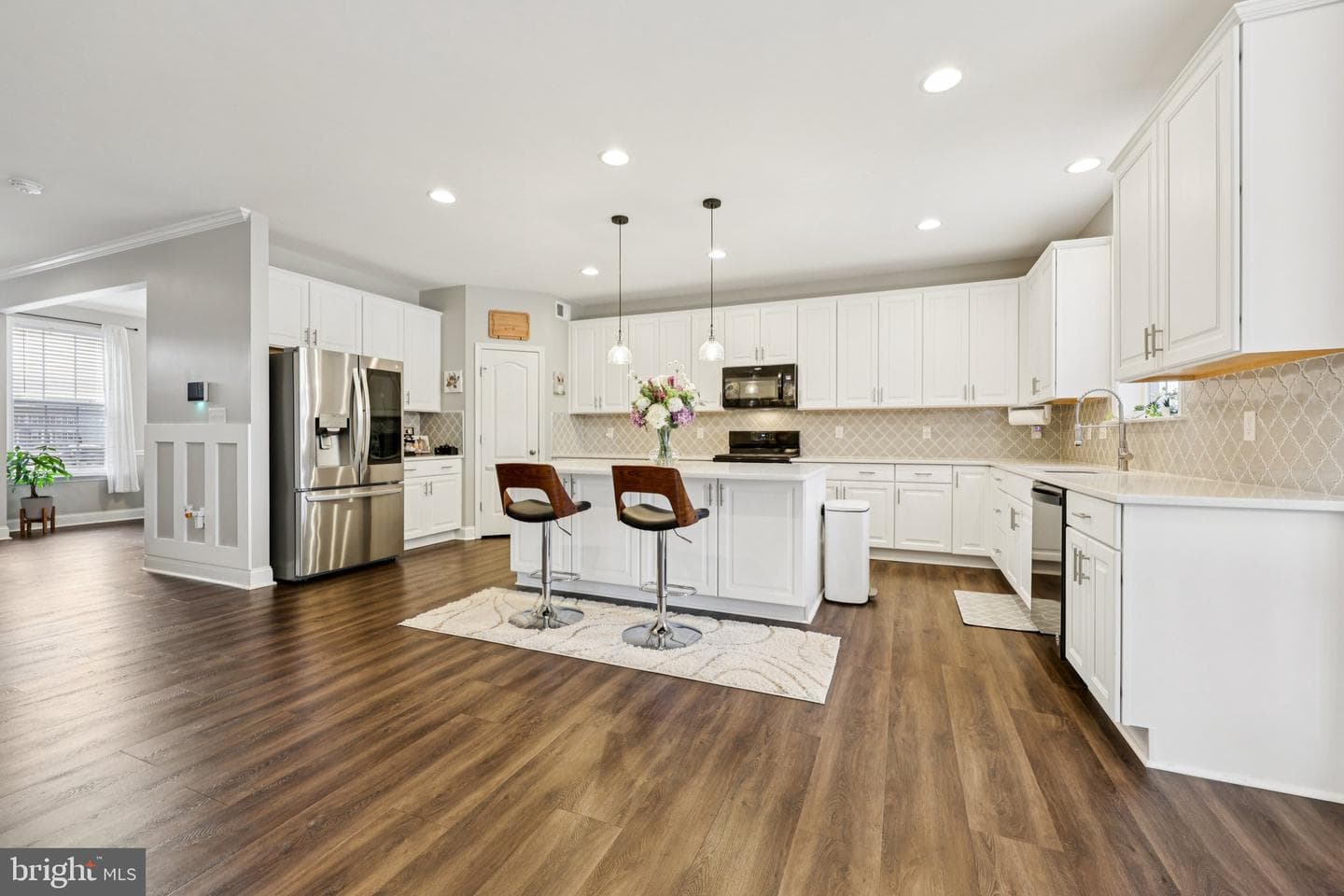 101 Sovereign Court photo 10