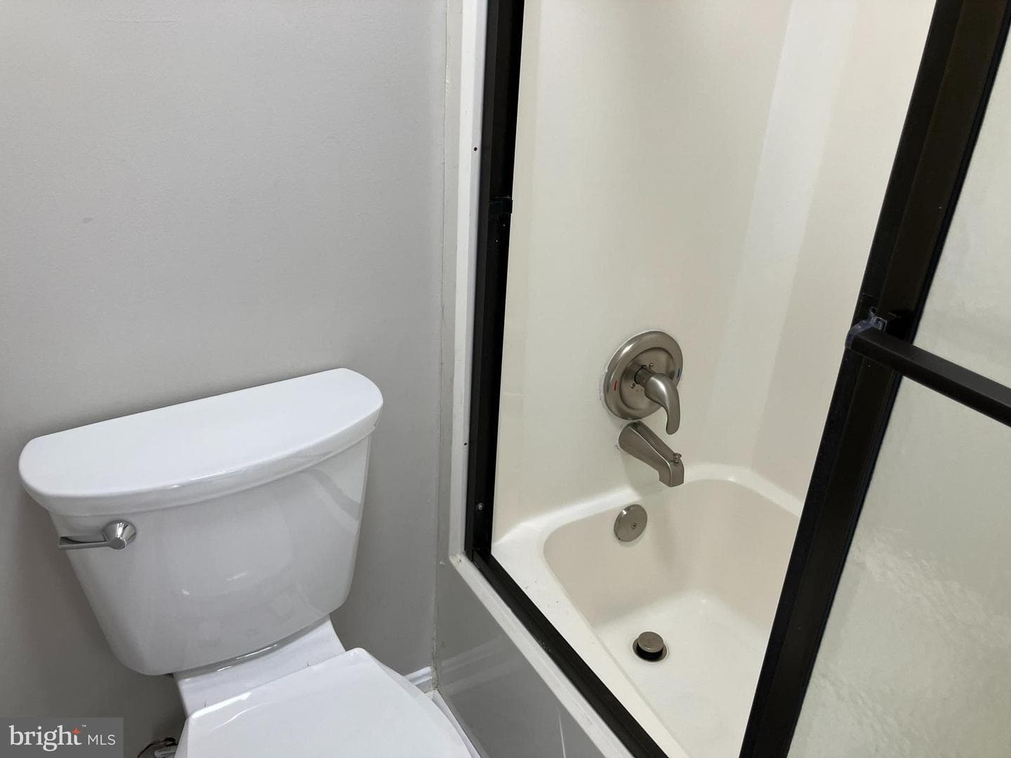 114 Buckingham Drive photo 12