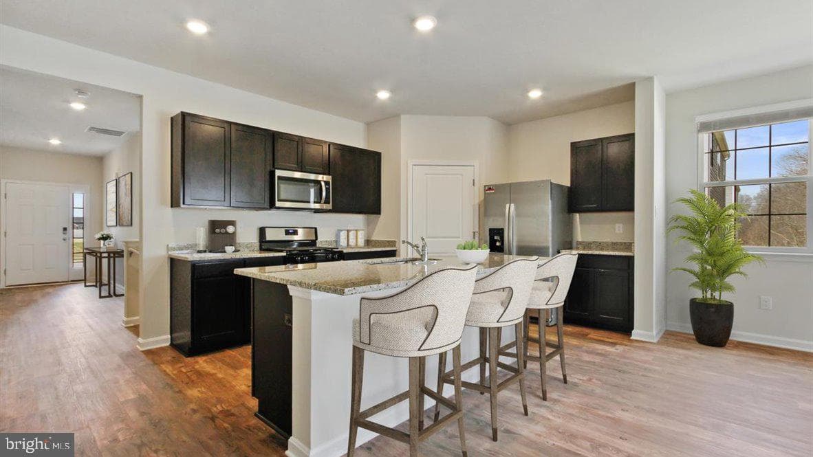 139 Woodford Drive photo 2