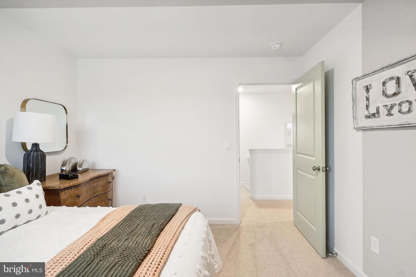 137 Woodford Drive photo 45